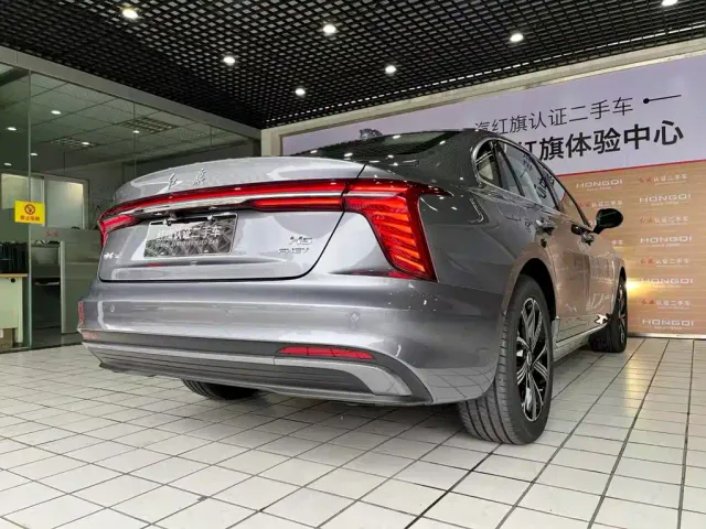 Hongqi H5 PHEV — Фото автомобиля 3