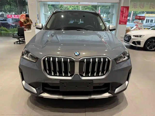BMW X1 — Фото автомобиля 2