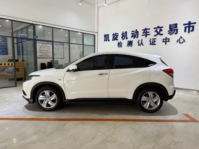 Honda Vezel 2020 1.5L CVT Elite — Фото автомобиля 7
