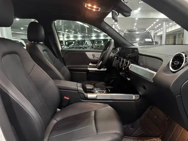 Mercedes-Benz GLB-Class — Фото автомобиля 19