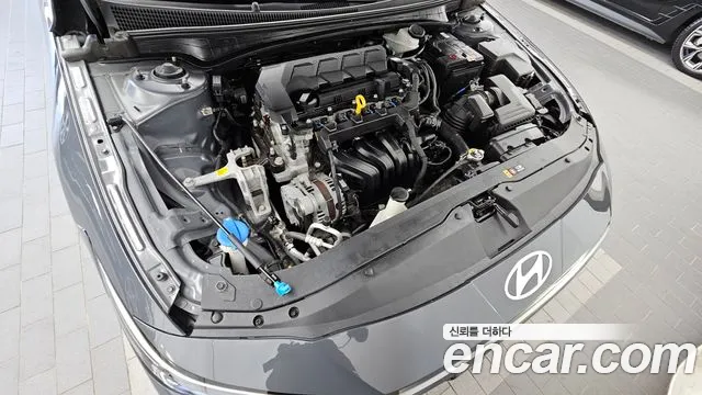 Hyundai Avante CN7 — Фото автомобиля 9