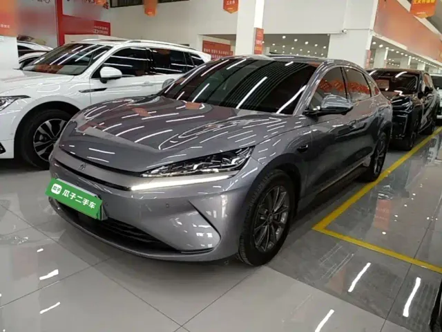 Фотография автомобиля — BYD Qin L