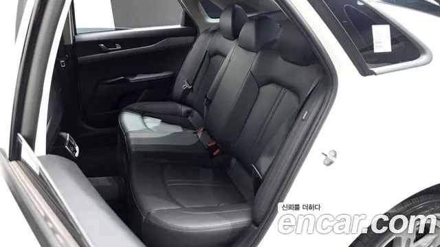 Kia K5 K5 3 поколение 2.0 LPI(Для проката) — Фото автомобиля 13