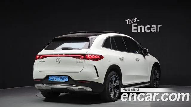 Mercedes-Benz EQE — Фото автомобиля 2