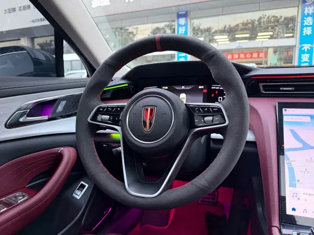Hongqi H5 — Фото автомобиля 10