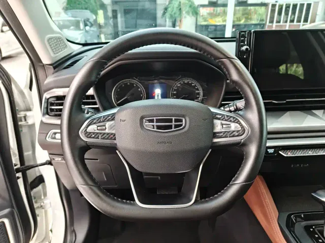 Geely Vision X6 — Фото автомобиля 11