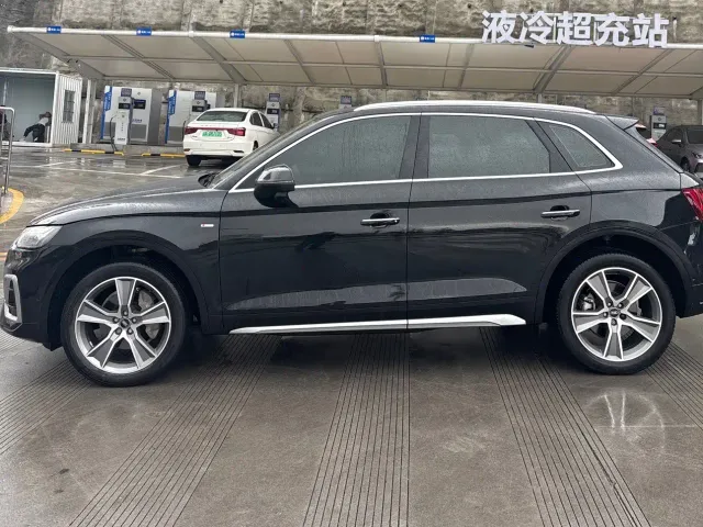 Audi Q5L — Фото автомобиля 3