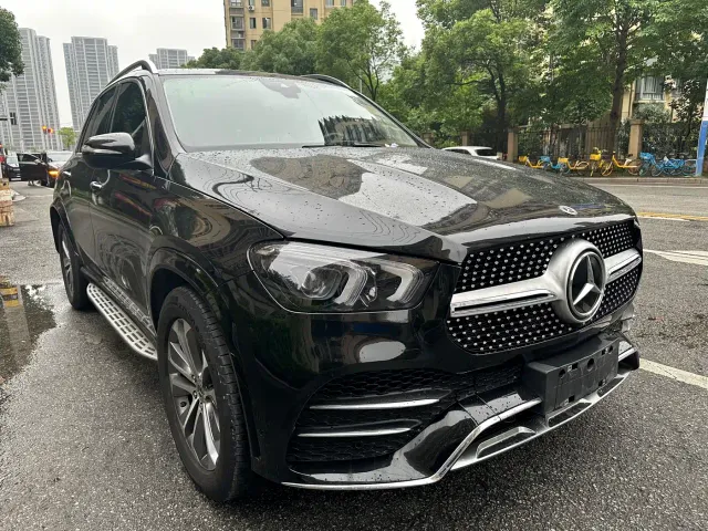 Mercedes-Benz GLE-Class — Фото автомобиля 3