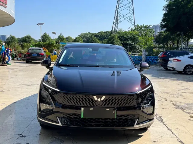Wuling Starlight — Фото автомобиля 2
