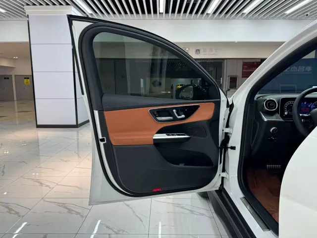 Mercedes-Benz GLC Coupe — Фото автомобиля 10