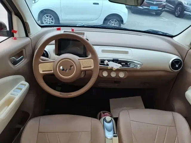 Wuling Hongguang Mini EV — Фото автомобиля 9