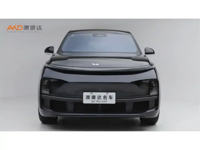 Li Auto L8 — Фото автомобиля 2