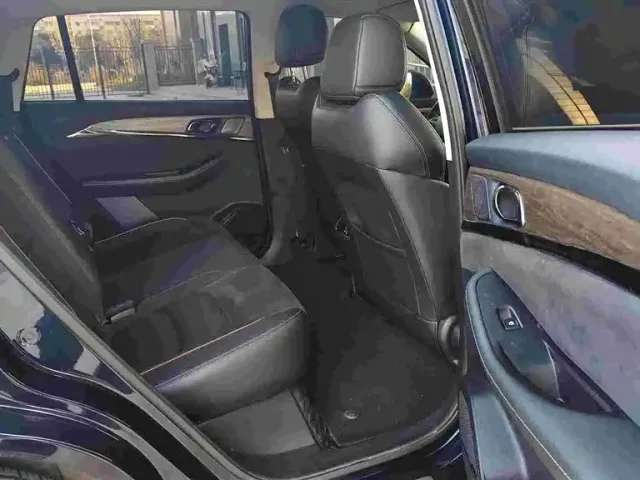 Skyworth Auto Skyworth HT-i — Фото автомобиля 11