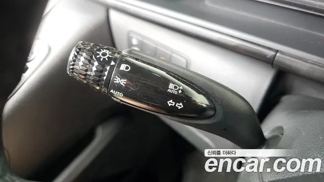 Hyundai Staria Staria 4WD Tourer 9 мест — Фото автомобиля 30