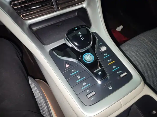 BYD Song Pro — Фото автомобиля 13