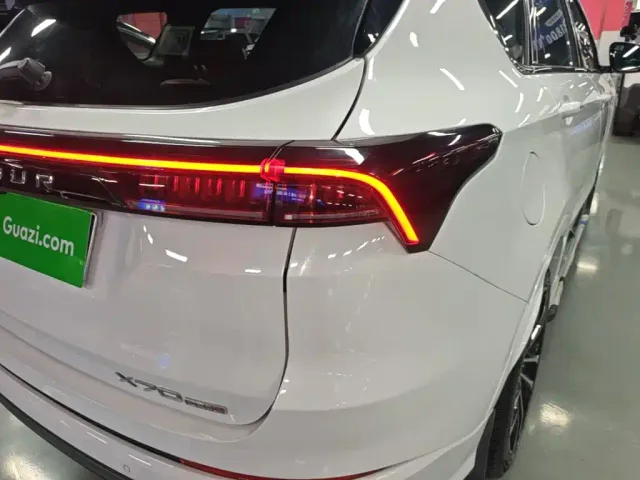 Jetour X70 Plus — Фото автомобиля 7