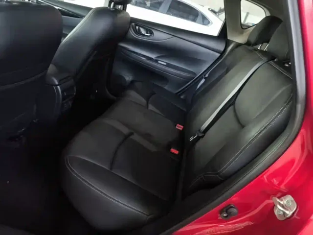Nissan Tiida — Фото автомобиля 16