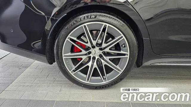 Mercedes-Benz AMG GT 4 двери 43 4MATIC+ — Фото автомобиля 5
