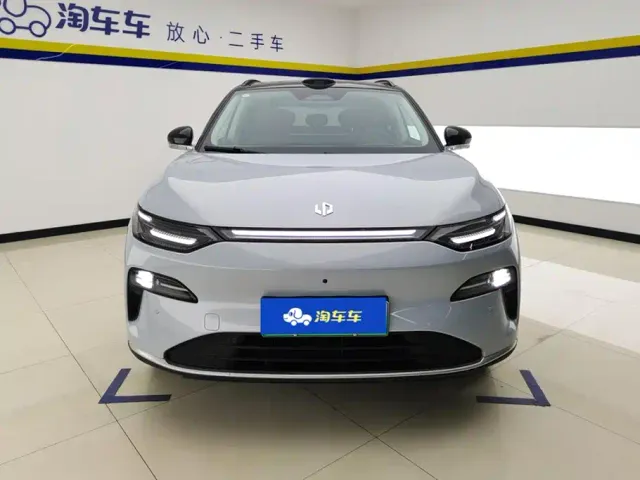Leapmotor C11 — Фото автомобиля 2