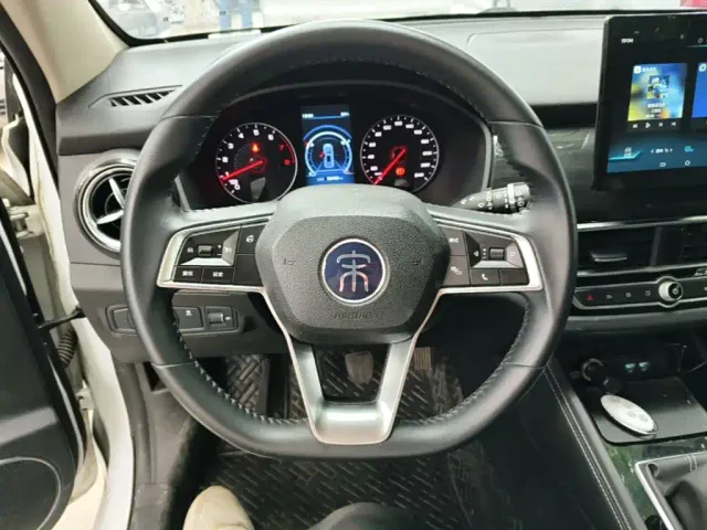 BYD Song — Фото автомобиля 10