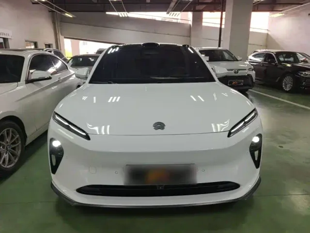 Nio ET5 Touring — Фото автомобиля 2
