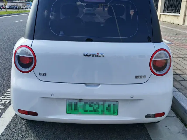 Changan Lumin — Фото автомобиля 10
