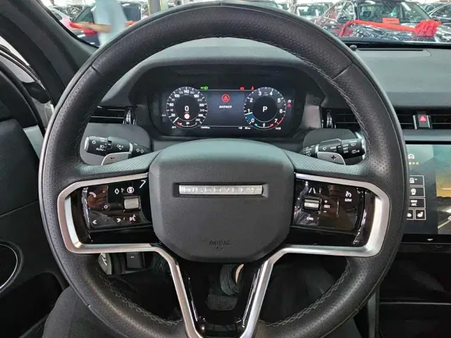 Land Rover Discovery Sport — Фото автомобиля 12