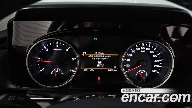 Kia Canival Carnival 4 поколение Дизель 9 мест Prestige — Фото автомобиля 8