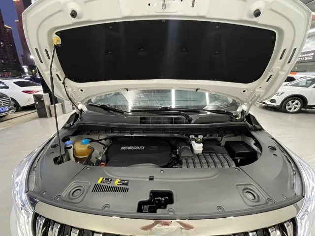 GAC Trumpchi M8 — Фото автомобиля 24