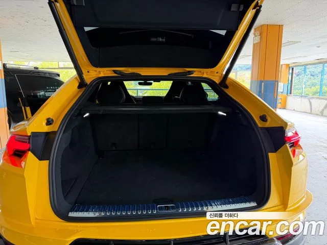 Lamborghini Urus — Фото автомобиля 19