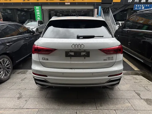 Audi Q3 — Фото автомобиля 8