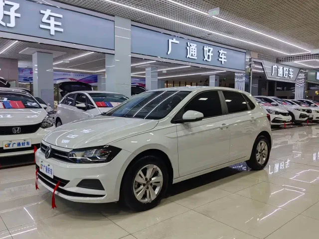 Volkswagen Polo — Фото автомобиля 2