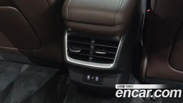 Hyundai Grandeur GN7 — Фото автомобиля 29