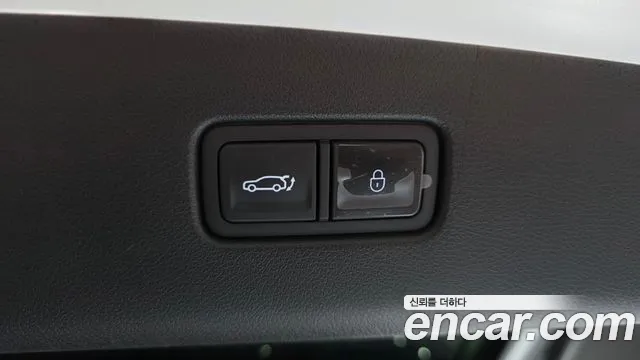 Genesis GV70 — Фото автомобиля 26
