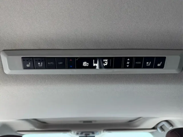 Toyota Sienna — Фото автомобиля 13