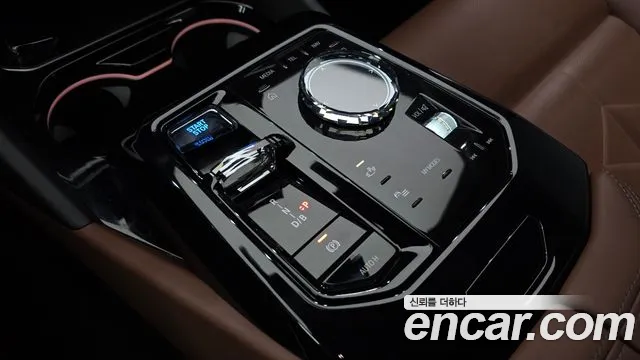 BMW i5 G60 — Фото автомобиля 9