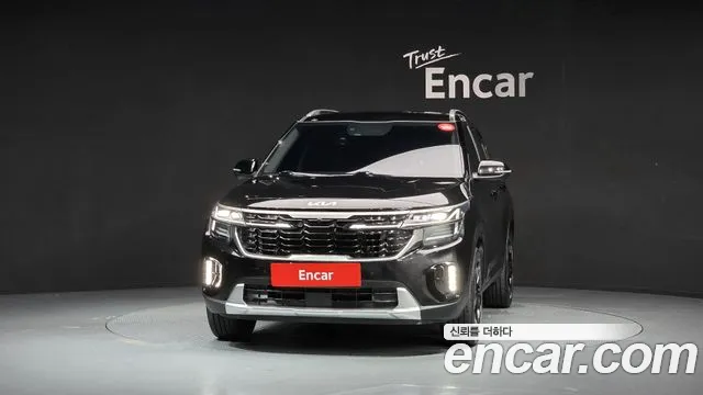 Kia Seltos Бензин 1.6 турбо 2WD — Фото автомобиля 3