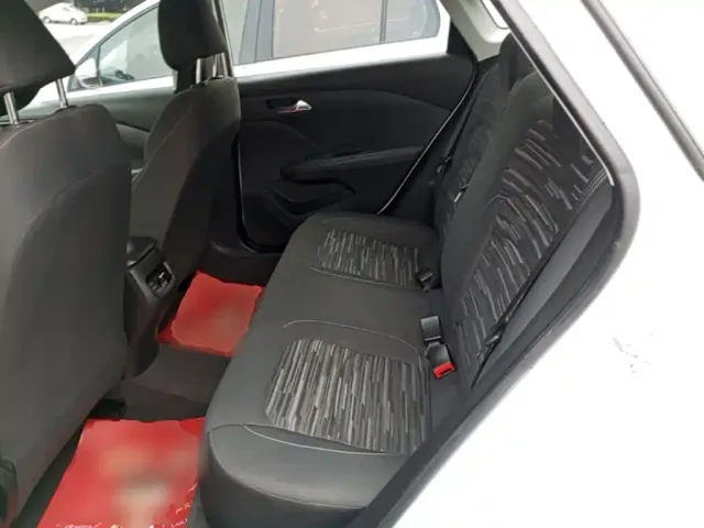 Chevrolet Monza — Фото автомобиля 16
