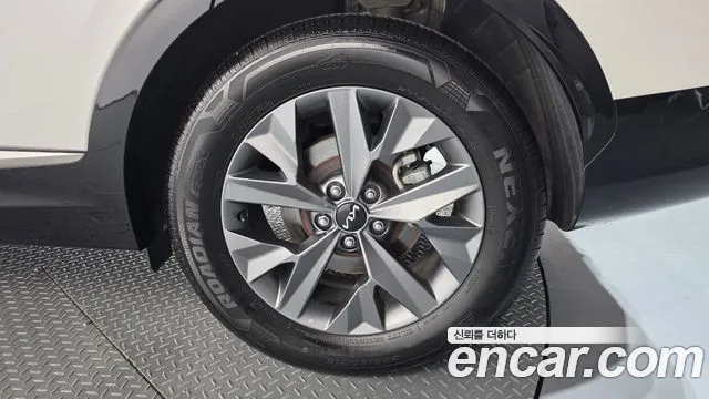 Kia Sportage Sportage 5-е поколение Бензин 1.6 турбо 2WD — Фото автомобиля 17