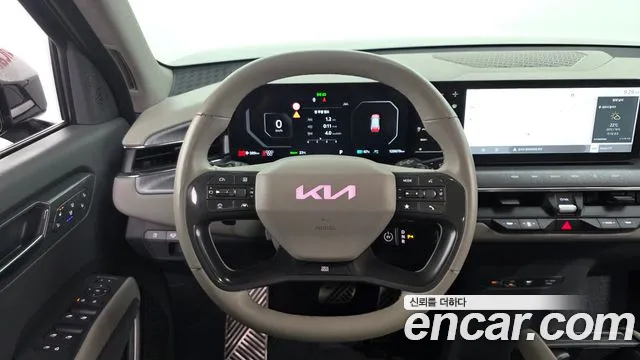 Kia EV9 — Фото автомобиля 12