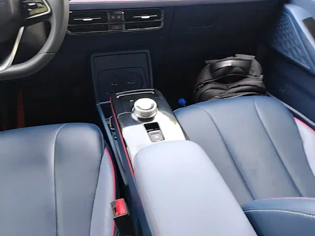 Geely Geometry E Firefly — Фото автомобиля 13