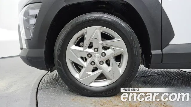Hyundai Kona SX2 — Фото автомобиля 5