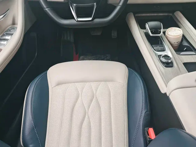 Chery Arrizo 8 — Фото автомобиля 7