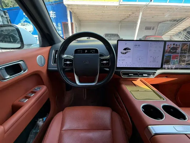 Li Auto L7 — Фото автомобиля 7