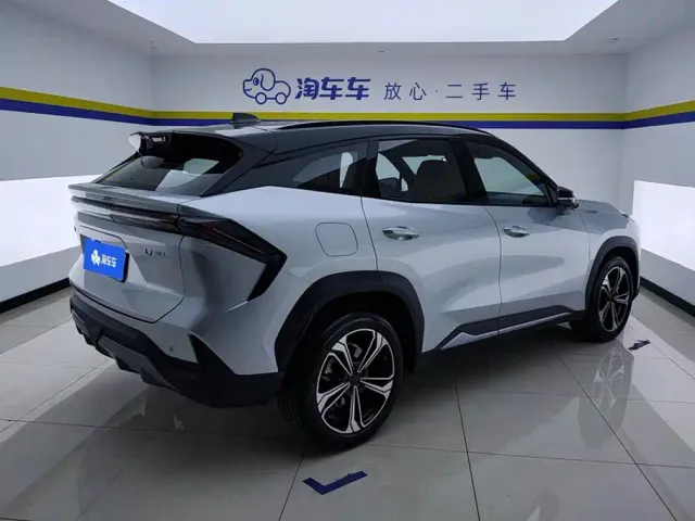 Geely Galaxy L7 — Фото автомобиля 3