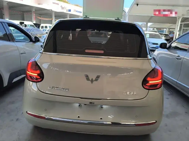 Wuling Bingo — Фото автомобиля 5
