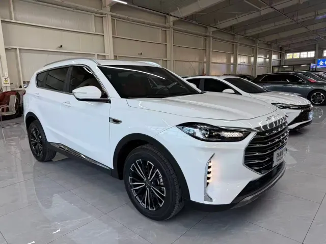 Jetour X70 Plus — Фото автомобиля 3