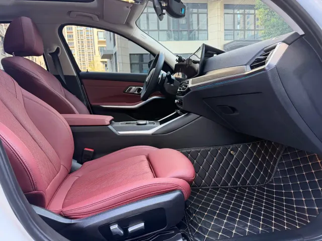 BMW 3 Series — Фото автомобиля 10