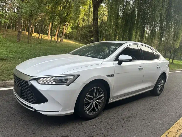 Фотография автомобиля — BYD Qin PLUS