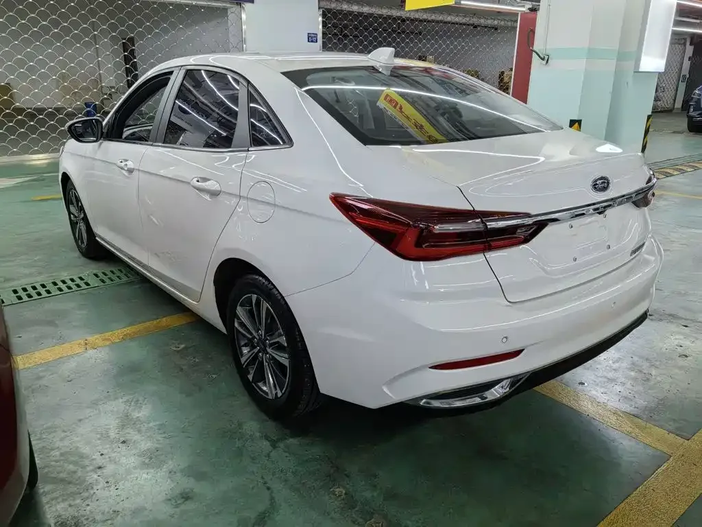Ford Ford Escort 2021 1.5L Automatic Diamond Edition — Фото автомобиля 7